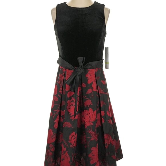 NEW Red Floral Velvet Cocktail Dress Size 6 R&K - Picture 1 of 12